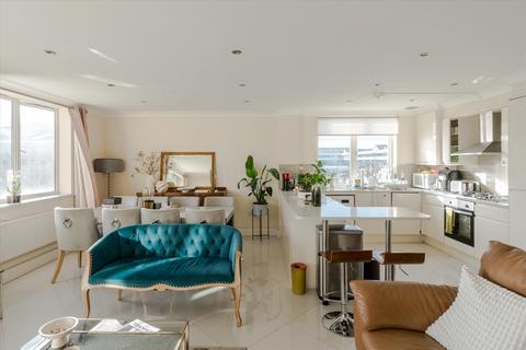 3 bedroom flat for sale, Regent Court, St John's Wood NW8
