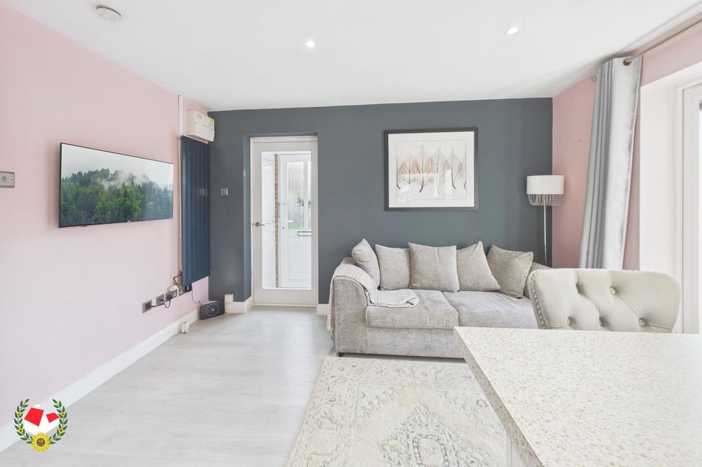Kitchen/Living Room