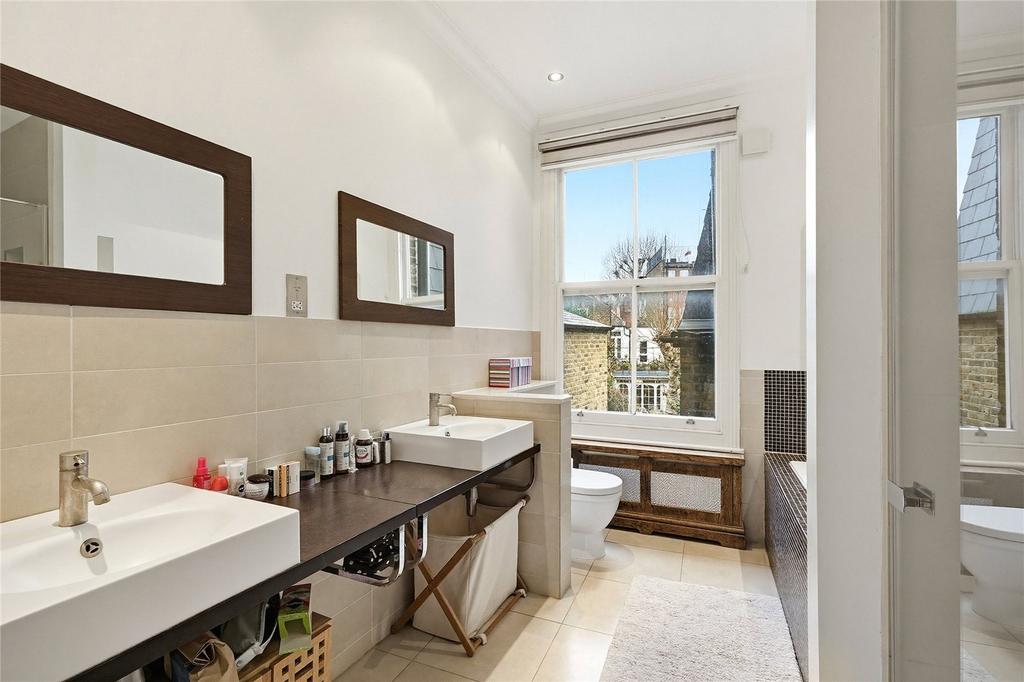 En Suite Bathroom