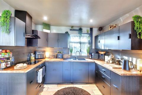 3 bedroom detached bungalow for sale, Springfield Avenue, Sandiacre