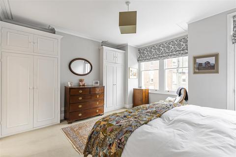 4 bedroom house for sale, Glendarvon Street, Putney, SW15