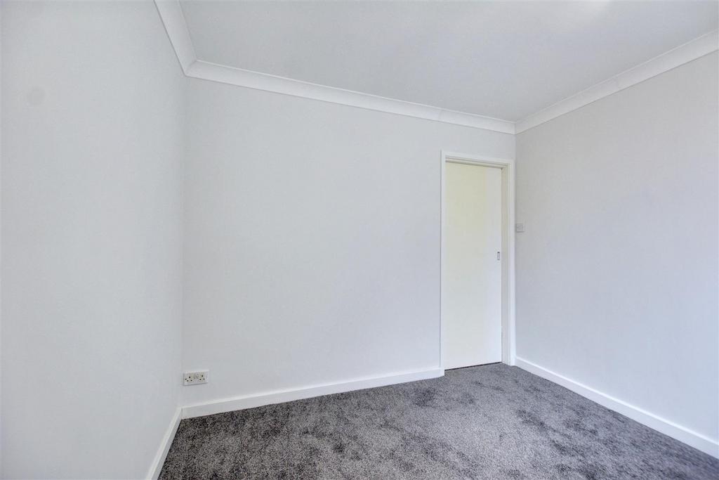 Bedroom 1 2.jpeg