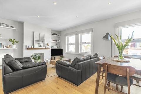 4 bedroom flat for sale, Lower Richmond Road, Putney, SW15