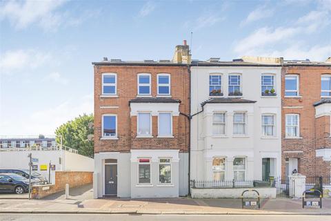4 bedroom flat for sale, Lower Richmond Road, Putney, SW15