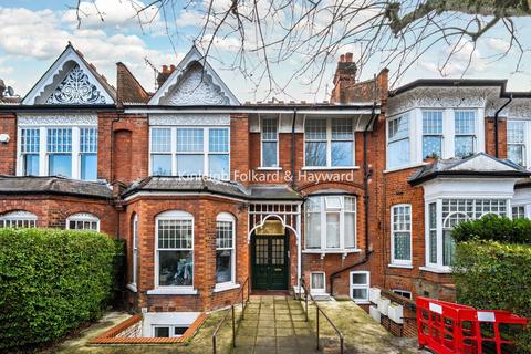 3 bedroom flat for sale, Dukes Avenue, Muswell Hill, London, N10