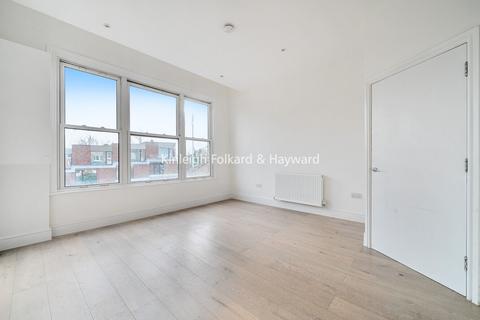 3 bedroom flat for sale, Dukes Avenue, Muswell Hill, London, N10