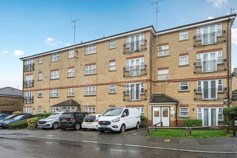 2 bedroom flat for sale, Osier Crescent, London, N10