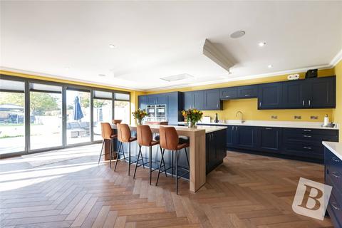 4 bedroom detached house for sale, Church Road, Ramsden Bellhouse, Billericay, Essex, CM11