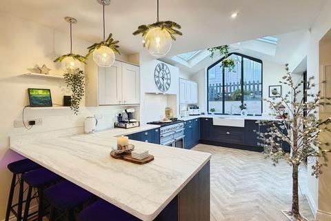 4 bedroom detached house for sale, Staunton Road, Minehead TA24