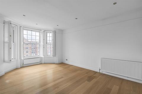 3 bedroom flat for sale, Kenilworth Court, Putney, SW15