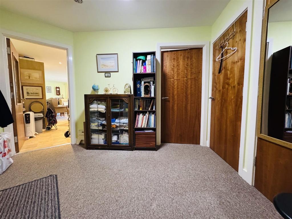 Entrance hall: