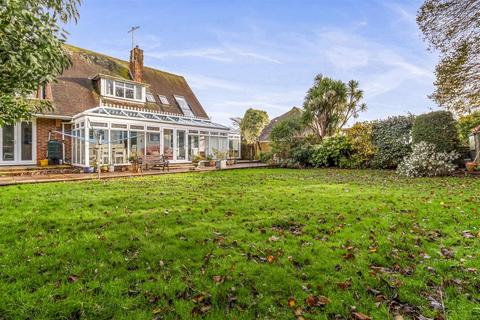 3 bedroom detached house for sale, Parklands Avenue, Goring-By-Sea, Worthing