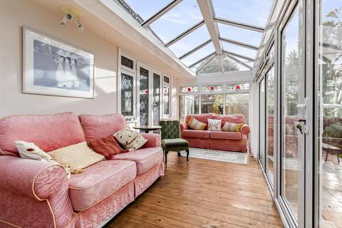 3 bedroom detached house for sale, Parklands Avenue, Goring-By-Sea, Worthing
