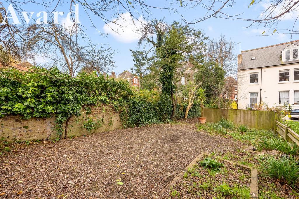 Florence Road 11, Flat 2-019.JPG