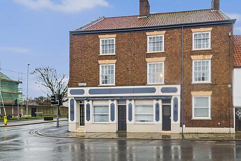 6 bedroom end of terrace house for sale, Kirkgate, East Yorkshire YO16