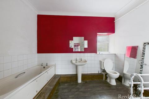 6 bedroom end of terrace house for sale, Kirkgate, East Yorkshire YO16