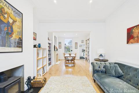 4 bedroom terraced house for sale, St. Johns Avenue, East Yorkshire YO16