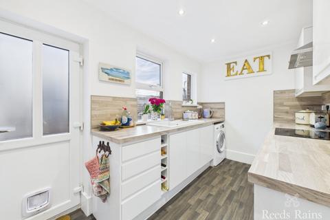 4 bedroom terraced house for sale, St. Johns Avenue, East Yorkshire YO16