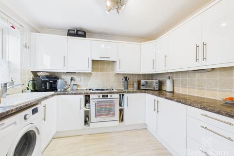 3 bedroom bungalow for sale, Evesham Croft, East Yorkshire YO16
