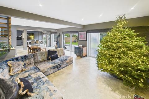 3 bedroom detached house for sale, Martongate, East Yorkshire YO16