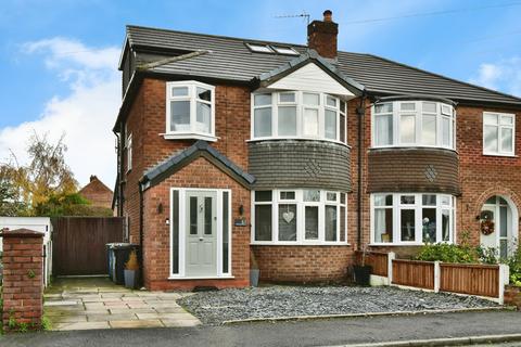 Okehampton Crescent, Greater Manchester M33