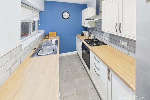 2 bedroom semi-detached house for sale, Park Street, North Yorkshire YO12