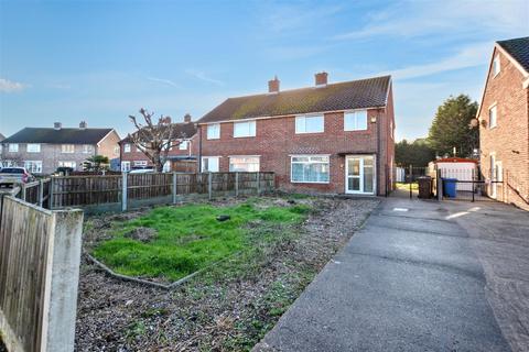 3 bedroom semi-detached house for sale - Baslow Close, Sawley