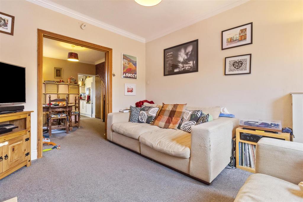 7 Tamar Close-003.JPG
