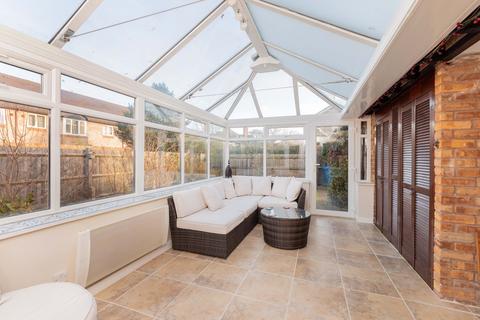 undefined, Kennel Close, Ascot SL5
