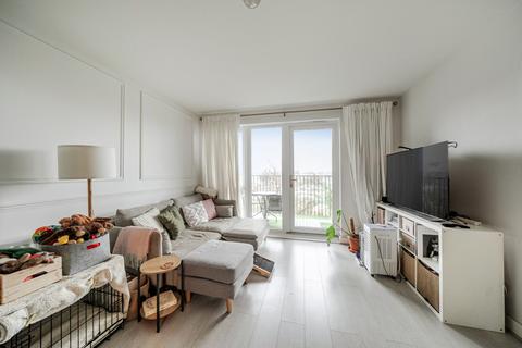 2 bedroom apartment for sale, Observer Close, Colindale, NW9