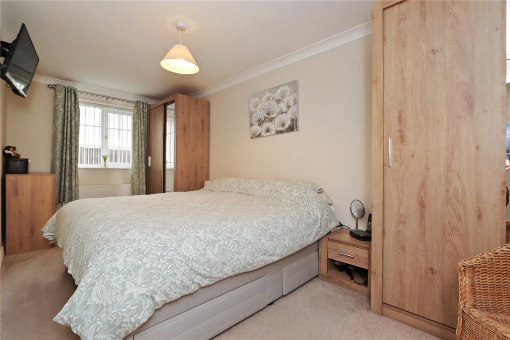 Bedroom 1 Pic 1