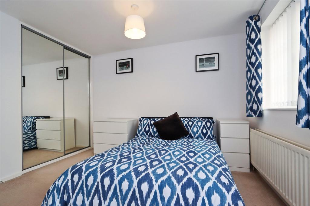 Bedroom 2 Pic 3