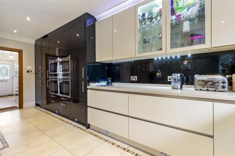 4 bedroom semi-detached house for sale, Offington Avenue, Worthing