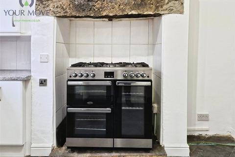 3 bedroom terraced house to rent, Oxford Street, West Yorkshire BD21