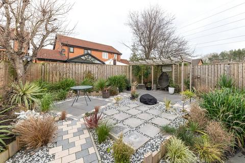 3 bedroom detached house for sale, Queensbury Drive, Newcastle upon Tyne NE15