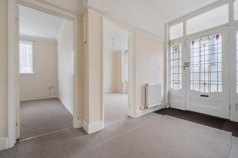 3 bedroom bungalow for sale, Fouracre Avenue, Gloucestershire BS16