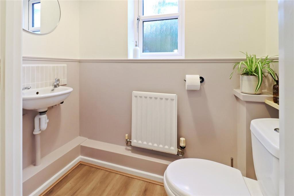 Wc/Cloak