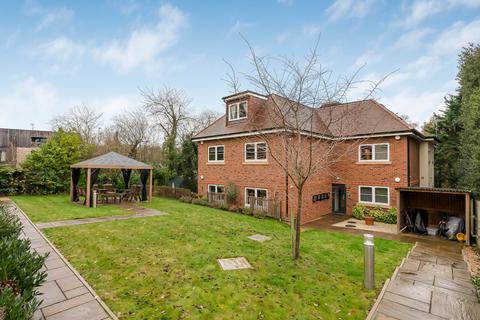undefined, Willow Court, Welwyn, Hertfordshire, AL6