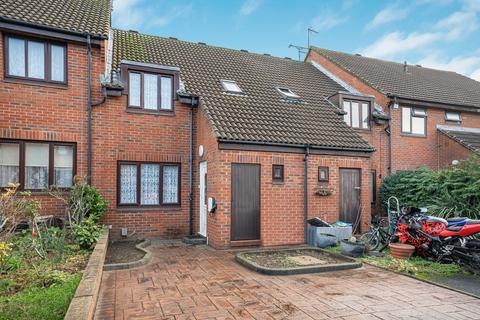 3 bedroom terraced house for sale, Dalewood, Welwyn Garden City, Hertfordshire, AL7