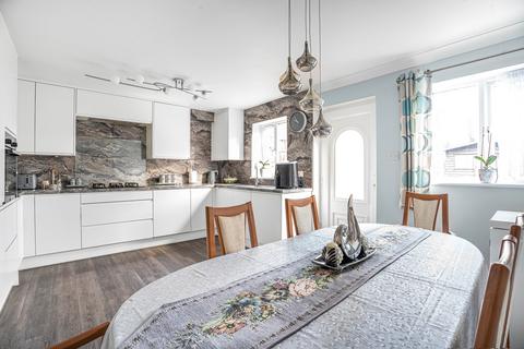 3 bedroom terraced house for sale, Dalewood, Welwyn Garden City, Hertfordshire, AL7