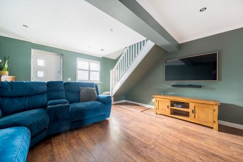 3 bedroom end of terrace house for sale, Lower Rainham Road, Gillingham ME8