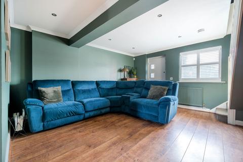 3 bedroom end of terrace house for sale, Lower Rainham Road, Gillingham ME8