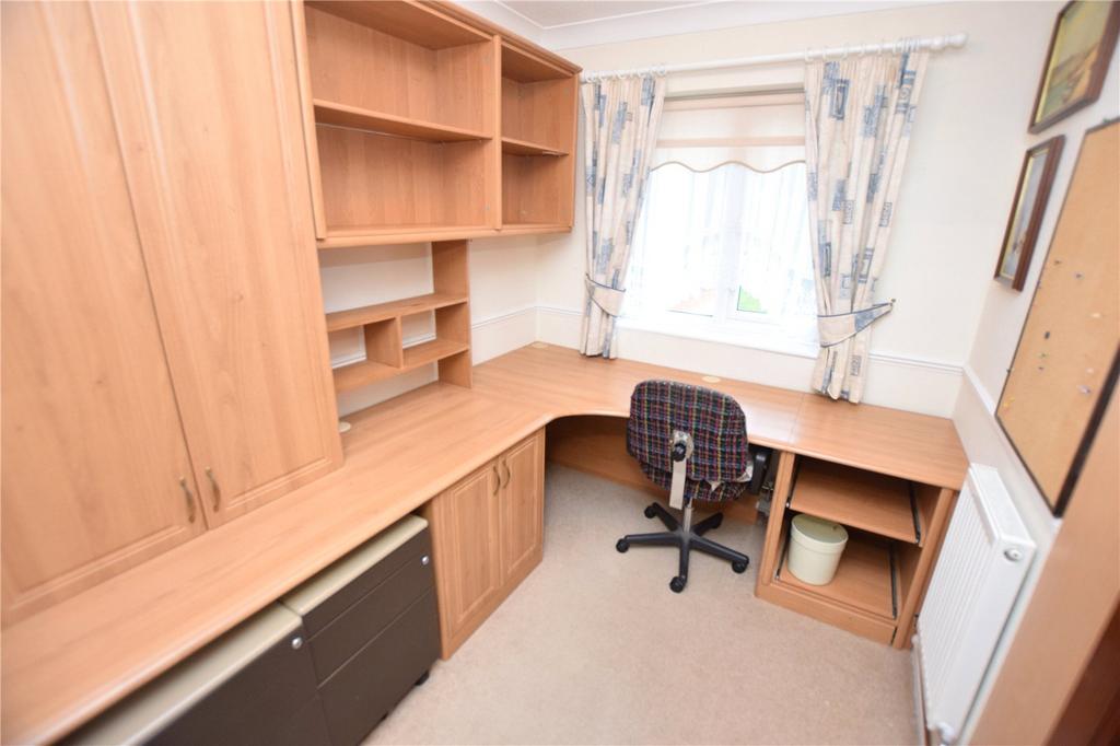 Bedroom/Study