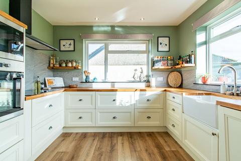 3 bedroom detached bungalow for sale, Crow's Nest, Liskeard, PL14