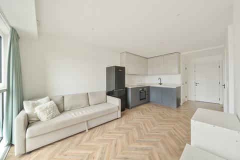 1 bedroom flat to rent, Wheatfield Way, Kingston upon Thames, KT1