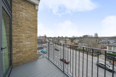 1 bedroom flat to rent, Wheatfield Way, Kingston upon Thames, KT1