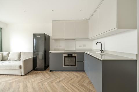 1 bedroom flat to rent, Wheatfield Way, Kingston upon Thames, KT1