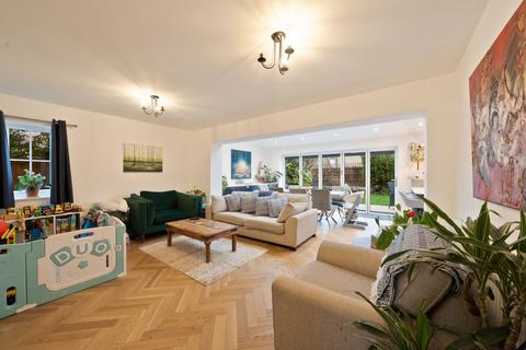 4 bedroom detached house for sale, Peacock Drive, Bottisham, CB25