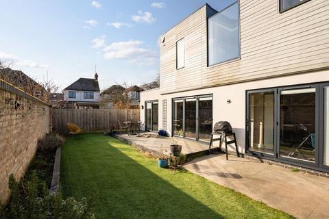 3 bedroom detached house for sale, Coleridge Road, Cambridge, CB1