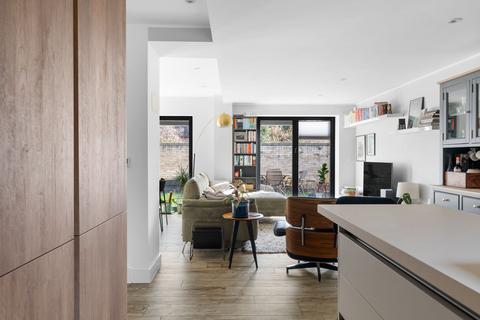 3 bedroom detached house for sale, Coleridge Road, Cambridge, CB1